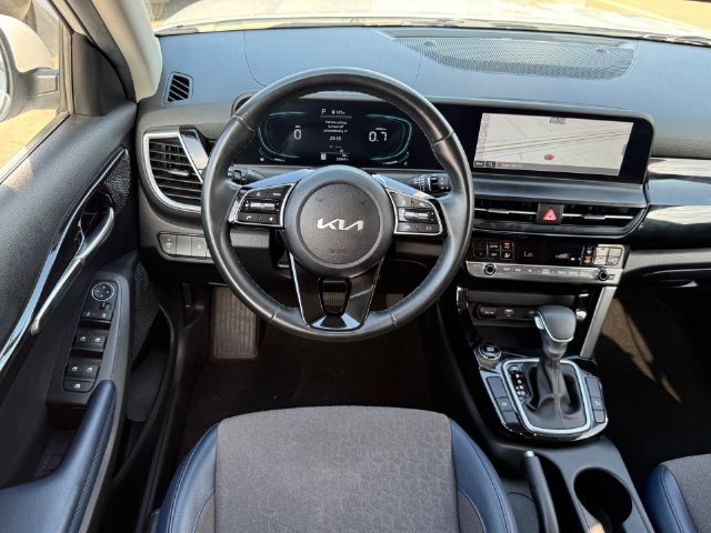 Used 2025 Kia Seltos S FWD image 27