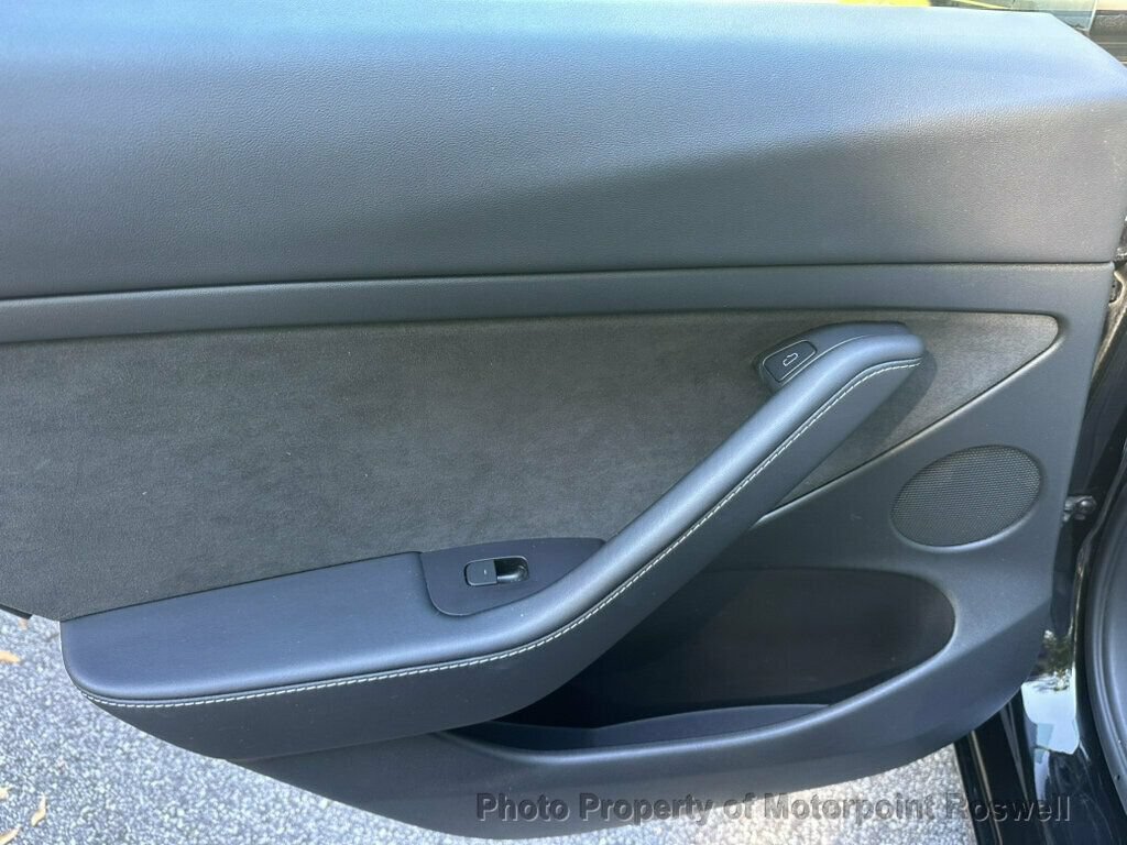 Used 2023 Tesla Model 3 Standard Range RWD image 12
