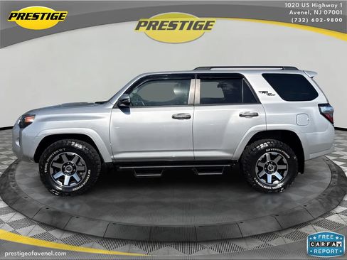 Used 2021 Toyota 4Runner TRD Off-Road Premium w/ Moonroof Package AWD/4WD image 8