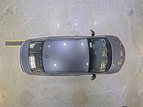 Used 2025 Nissan Versa SR w/ Trunk Package image 23