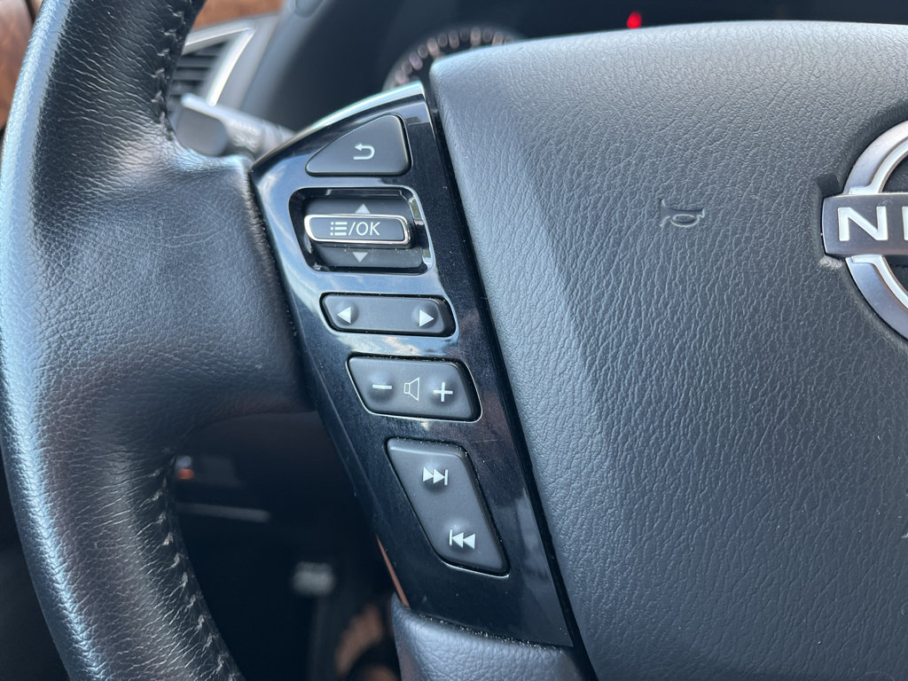 Used 2024 Nissan Armada SL w/ Captain's Chairs Package AWD/4WD image 19