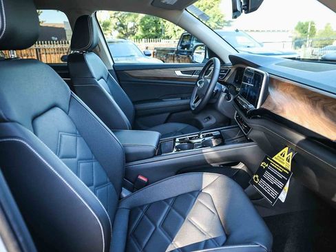 New 2026 Volkswagen Atlas SE image 26