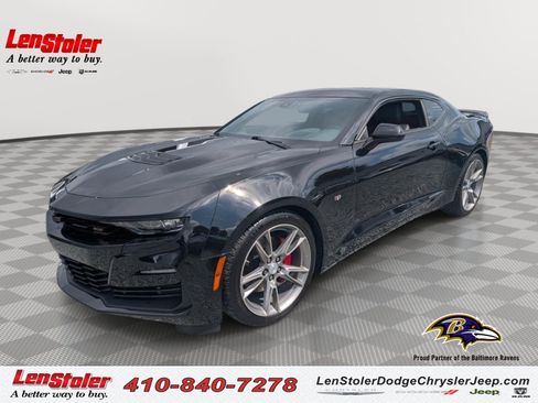 Used 2020 Chevrolet Camaro SS RWD image 1
