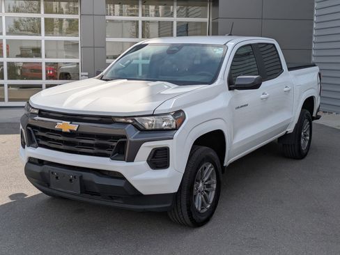 Used 2023 Chevrolet Colorado LT image 8