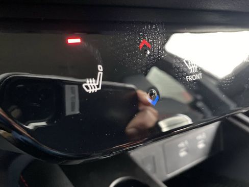 New 2026 Nissan Kicks SR w/ Cold Weather Package image 7