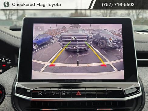 Used 2023 Jeep Compass Sport image 15