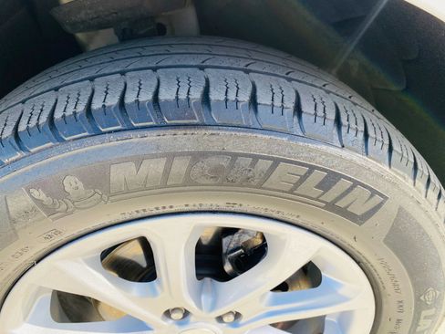 Used 2018 Chevrolet Equinox LS w/ LPO, Blackout Package image 6