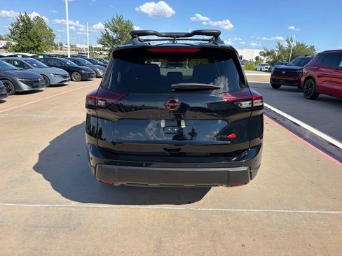 Used 2026 Nissan Rogue SV w/ Rock Creek Premium Package AWD/4WD image 4