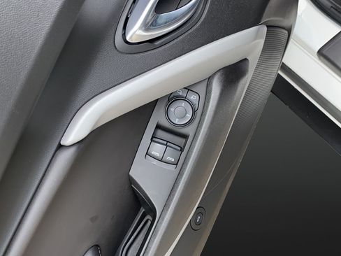 Used 2019 Chevrolet Camaro SS RWD image 21