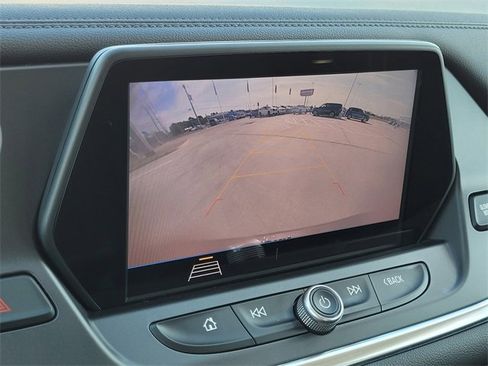 Used 2019 Chevrolet Blazer LT image 17