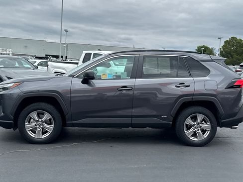 Certified 2024 Toyota RAV4 LE AWD/4WD image 9