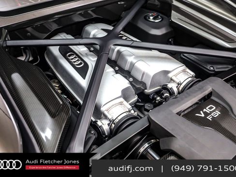 Used 2017 Audi R8 V10 plus image 22