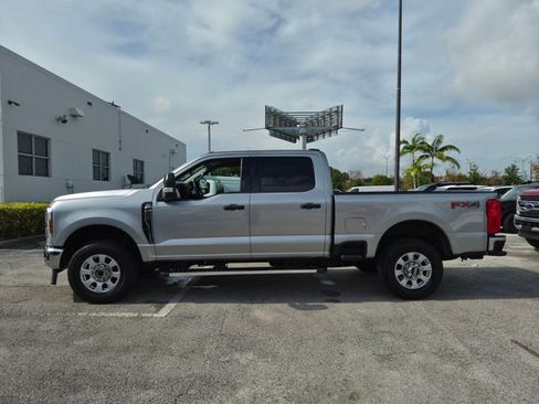 Used 2024 Ford F250 XLT w/ FX4 Off-Road Package AWD/4WD image 8