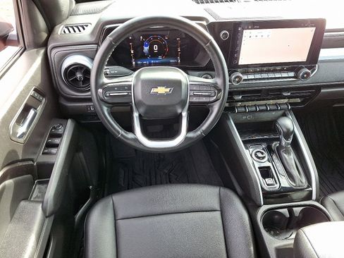 Used 2023 Chevrolet Colorado LT w/ LT Convenience Package III image 2