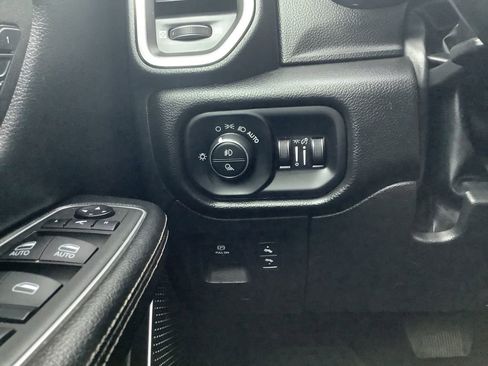 Used 2022 RAM 1500 Laramie image 14