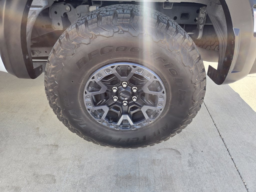 Used 2025 Ford F150 Raptor w/ Equipment Group 803A Raptor R AWD/4WD image 9