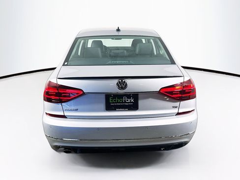 Used 2019 Volkswagen Passat 2.0T SE R-Line FWD image 7