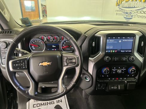 Used 2021 Chevrolet Silverado 1500 LT w/ Convenience Package II image 25