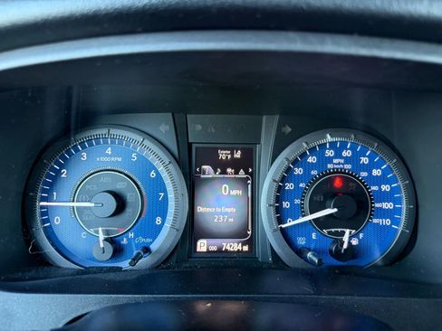 Used 2018 Toyota Sienna LE image 30