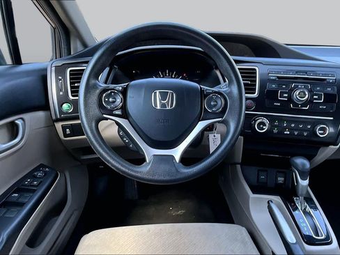 Used 2013 Honda Civic LX image 5