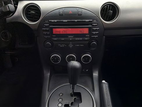 Used 2012 MAZDA MX-5 Miata Grand Touring w/ Premium Pkg image 20