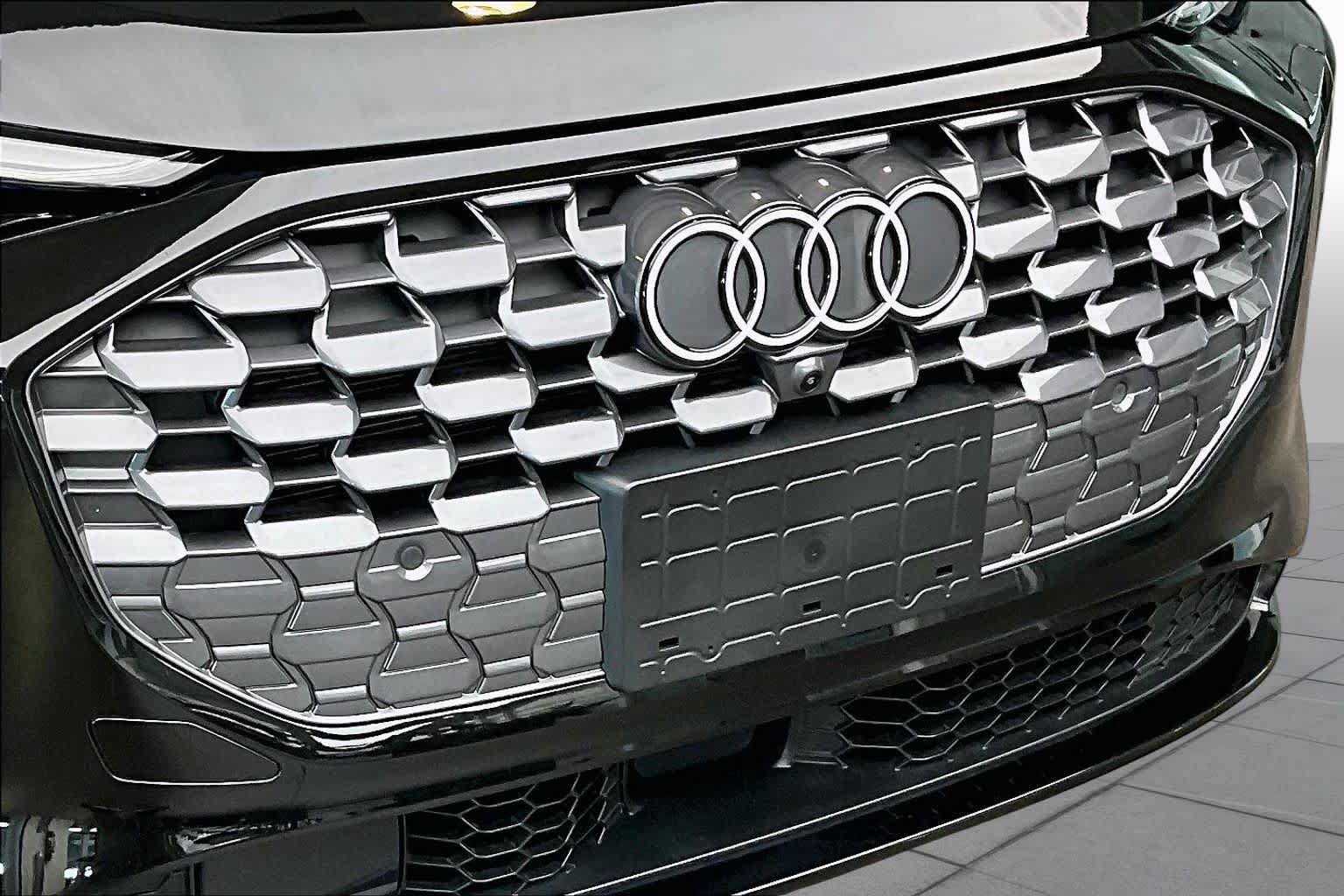 Used 2025 Audi Q5 Premium AWD/4WD image 32