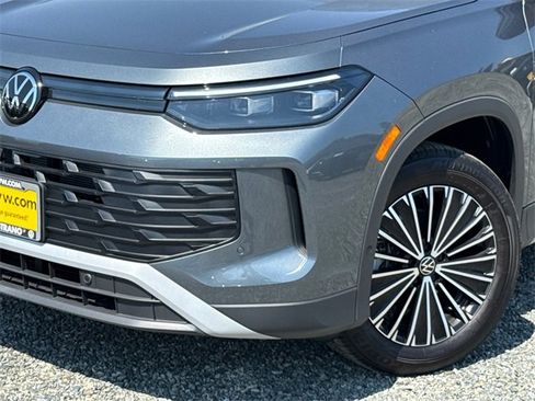 New 2025 Volkswagen Tiguan S image 8