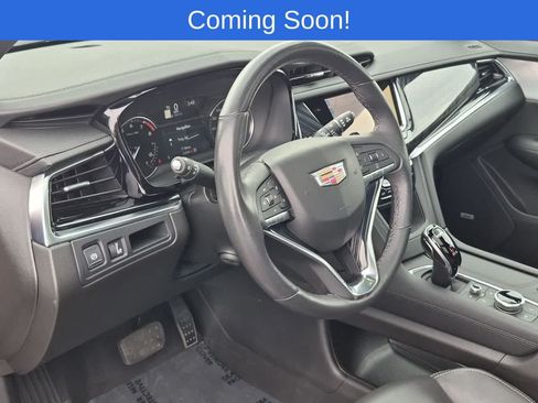 Used 2024 Cadillac XT6 Premium Luxury w/ LPO, Floor Liner Package AWD/4WD image 2