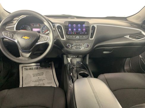 Used 2023 Chevrolet Malibu LT image 34