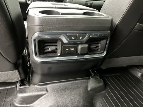 Used 2020 Chevrolet Silverado 1500 LTZ w/ LTZ Plus Package image 13