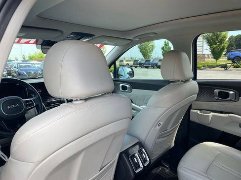 Used 2023 Kia Sorento SX FWD image 24