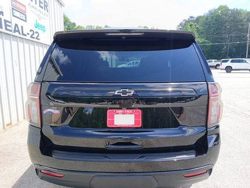 Used 2024 Chevrolet Tahoe Z71 w/ Luxury Package AWD/4WD image 4