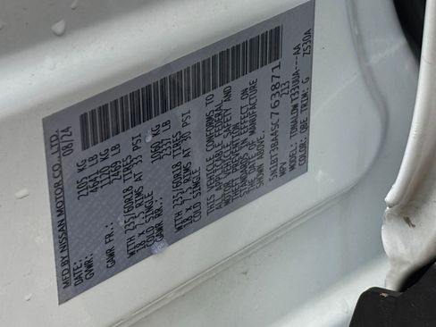 Used 2025 Nissan Rogue SV FWD image 24