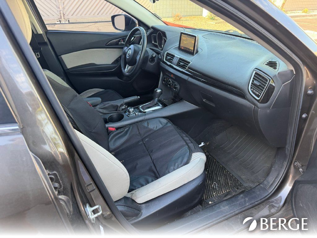 Used 2016 MAZDA MAZDA3 i Touring FWD image 30