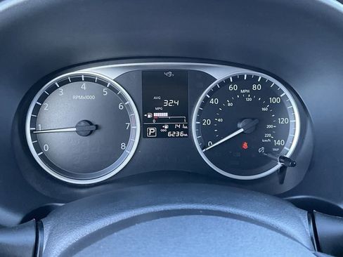 Certified 2025 Nissan Kicks Play S image 47