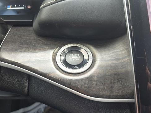 Used 2022 Jeep Grand Cherokee Limited 4xe w/ Luxury Tech Group II image 17