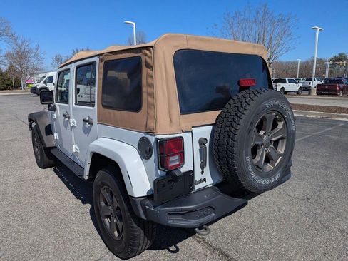Used 2018 Jeep Wrangler Unlimited Sport image 6