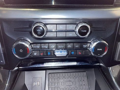 Used 2023 Ford F150 Lariat w/ Equipment Group 502A High image 22