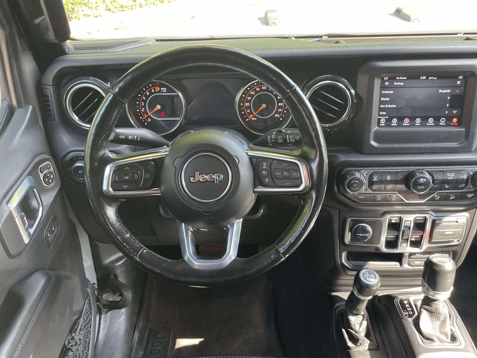 Used 2020 Jeep Wrangler Unlimited Sahara AWD/4WD image 14