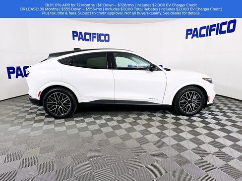 Used 2025 Ford Mustang Mach-E Premium image 9