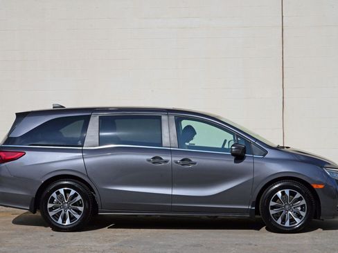 Used 2024 Honda Odyssey EX-L image 49