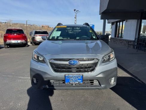 Used 2022 Subaru Outback Premium image 2