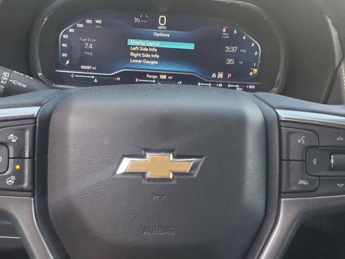 Used 2023 Chevrolet Suburban Premier image 13