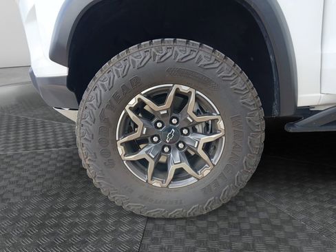 Used 2026 Chevrolet Colorado ZR2 w/ Technology Package image 23