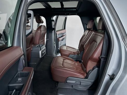 Used 2023 Ford Expedition Max Limited image 30