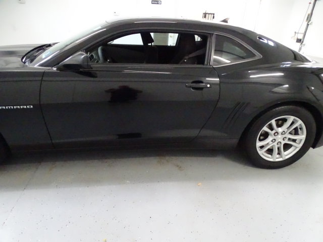 Used 2015 Chevrolet Camaro LS RWD image 10