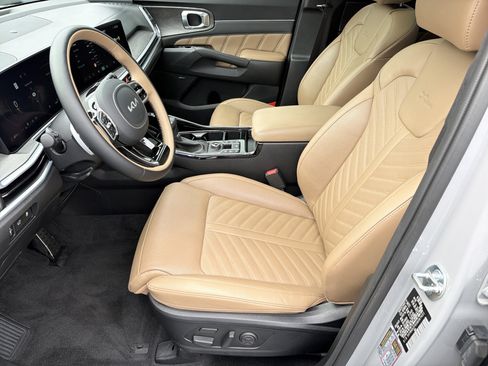 Used 2025 Kia Sorento SX Prestige w/ Olive Brown Leather Package AWD/4WD image 2