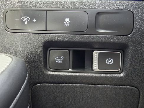 Used 2024 Hyundai Palisade Calligraphy image 21