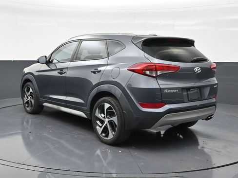 Used 2018 Hyundai Tucson Sport FWD image 3