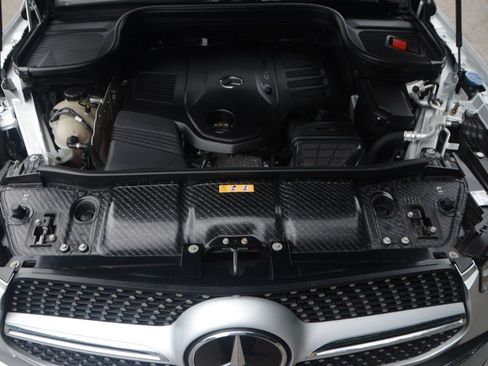 Used 2021 Mercedes-Benz GLE 450 4MATIC image 26